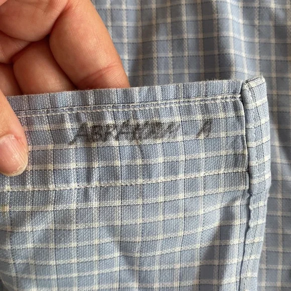 Burberry Button down - Picture 6 of 7